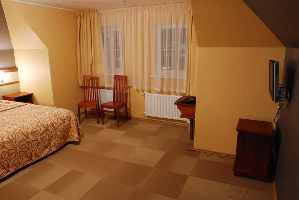 Hotel Villa Wesset Pärnu Extérieur photo