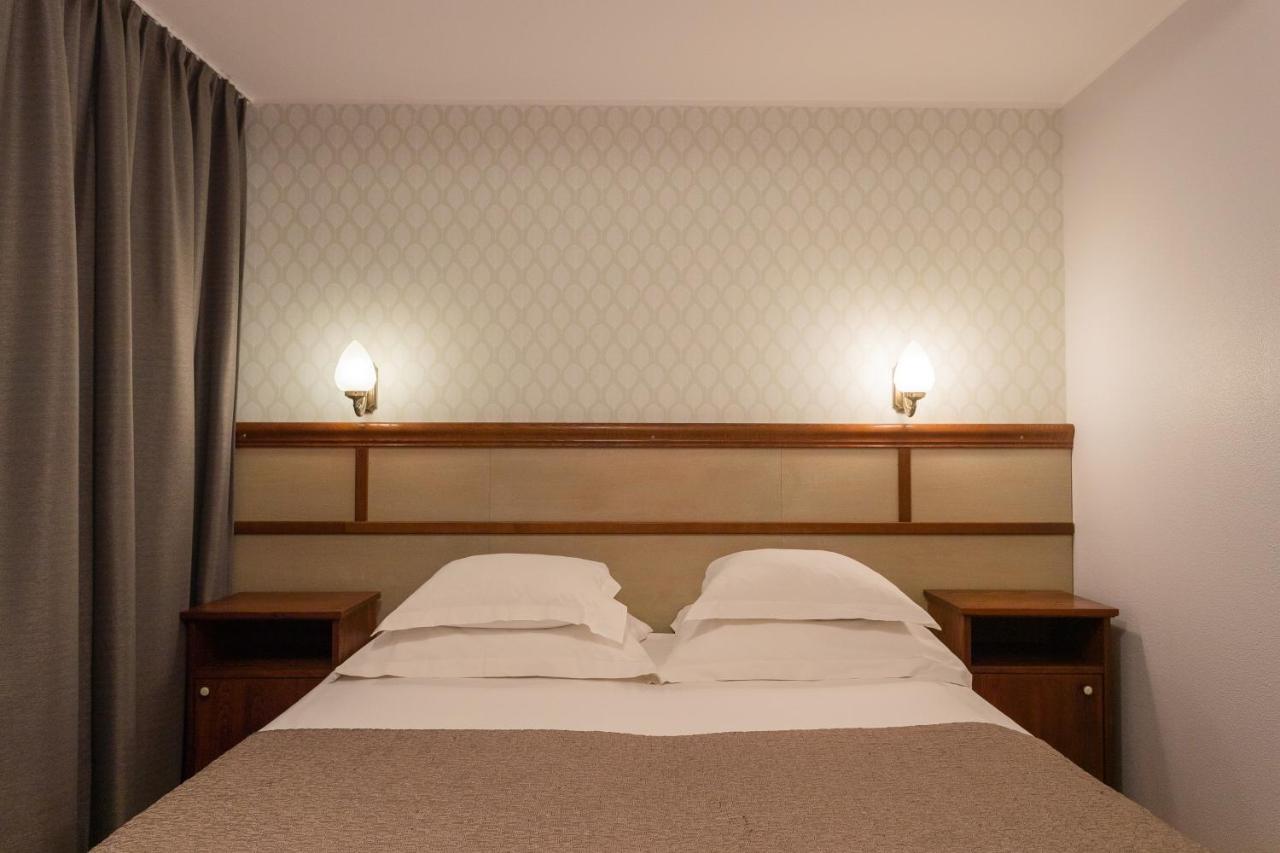 Hotel Villa Wesset Pärnu Extérieur photo